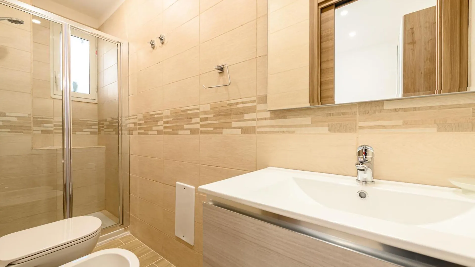 Domus Romeo Apartment Naples