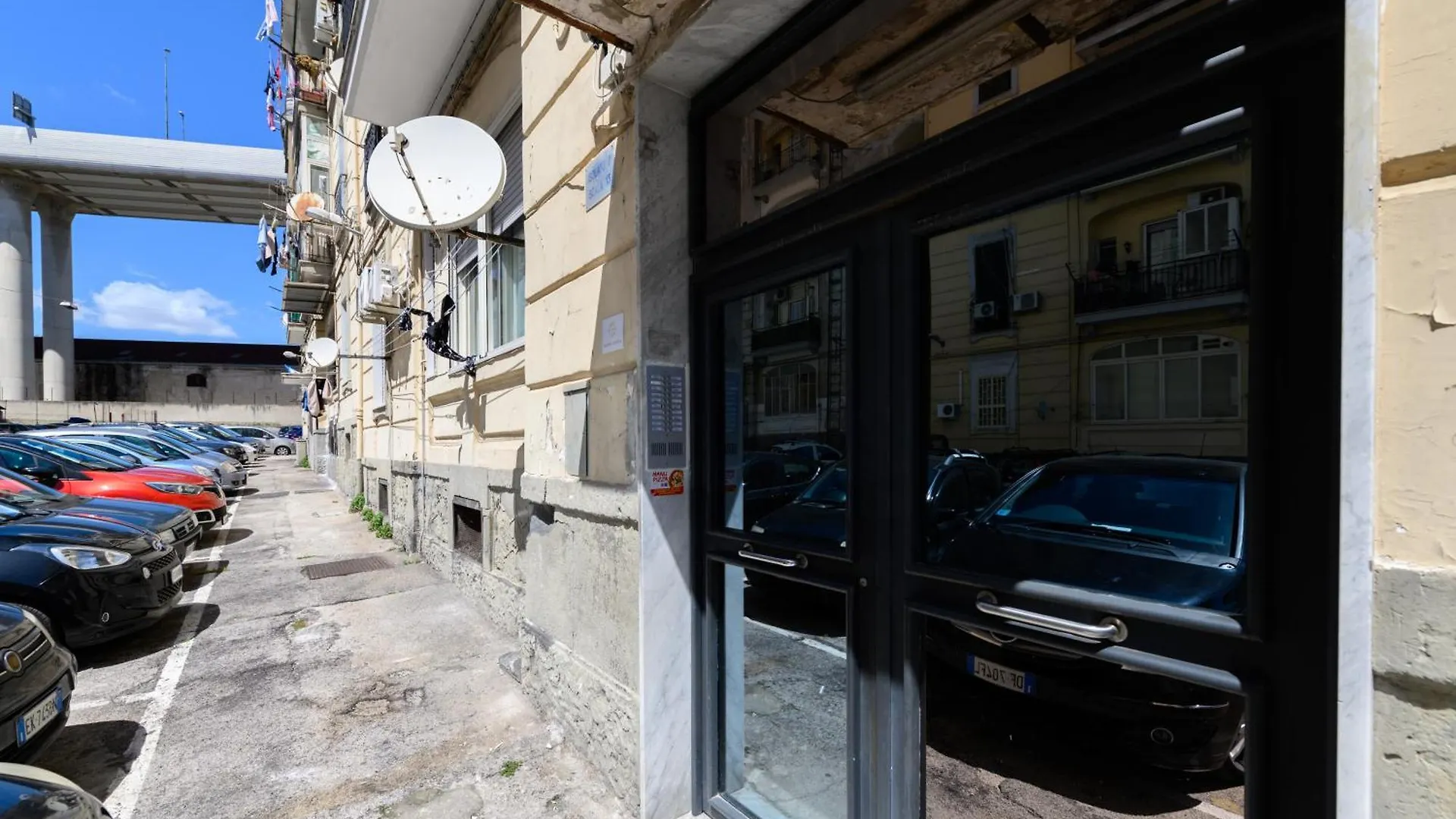 Domus Romeo Apartment Naples Italy