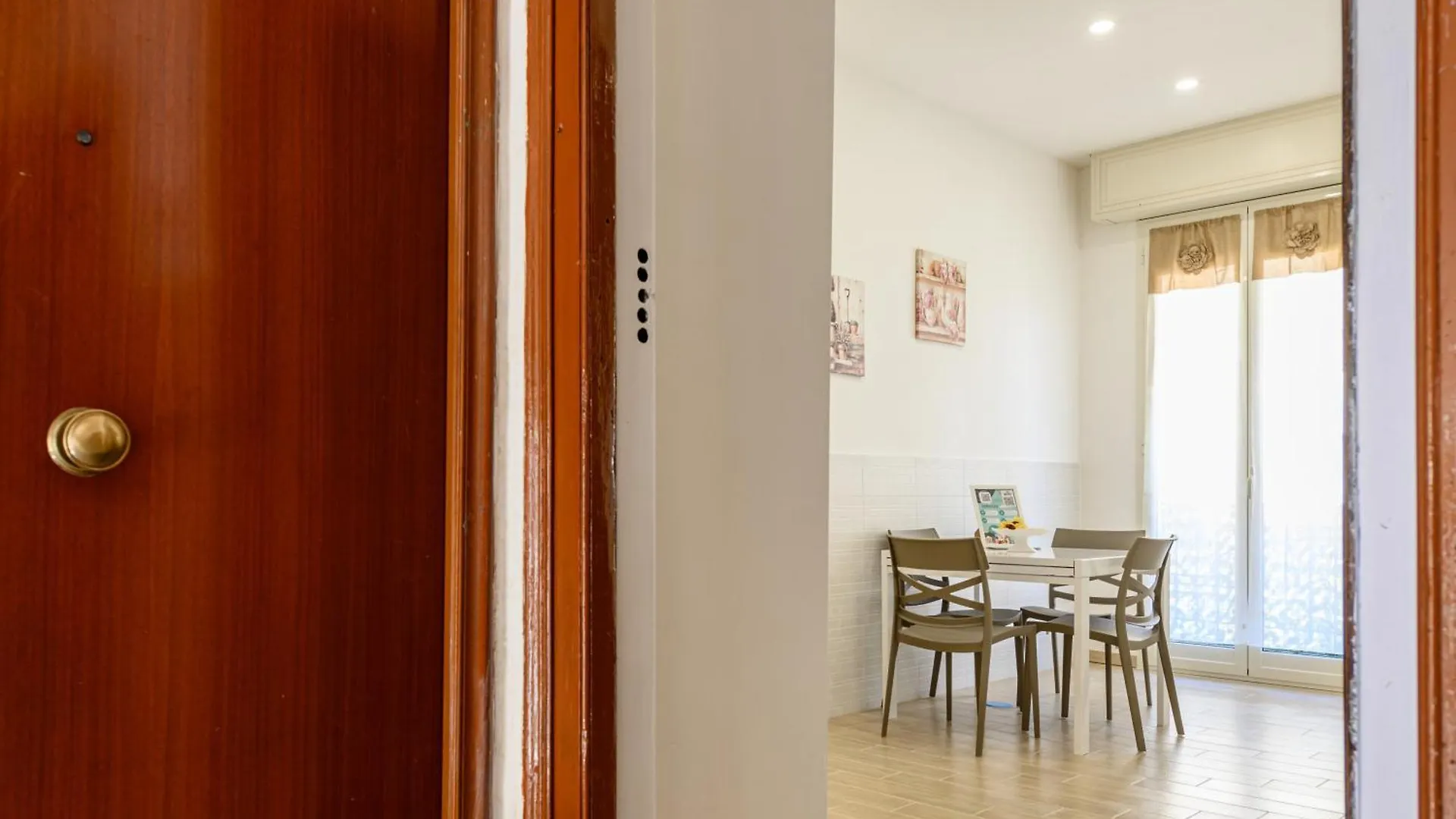 Domus Romeo Apartment Naples